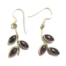 E0065-Nice Earring made with Beautiful Garnet Stone and Sterling Silver